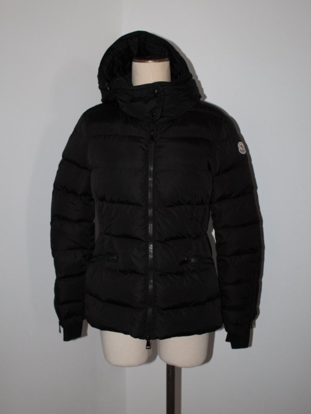 Moncler Betula Giubbotto Black Down Puffer Mid Length Coat Jacket Hooded Size 2